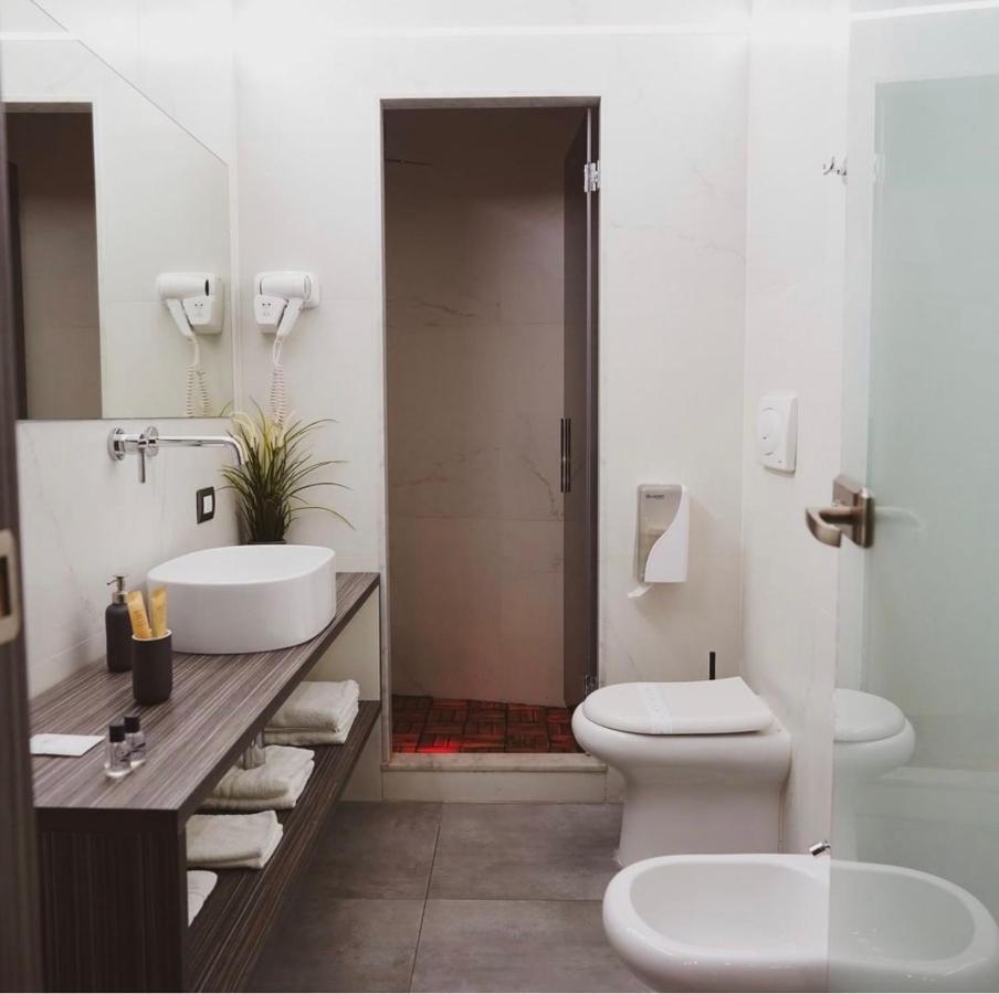 نابولي Umberto I° Suite & Spa المظهر الخارجي الصورة